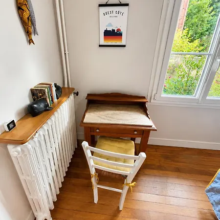 Maison De - A 200 M - Jardin Holiday home *