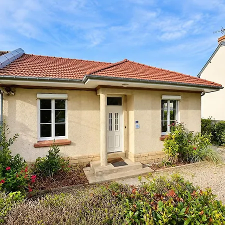 Maison De - A 200 M - Jardin *